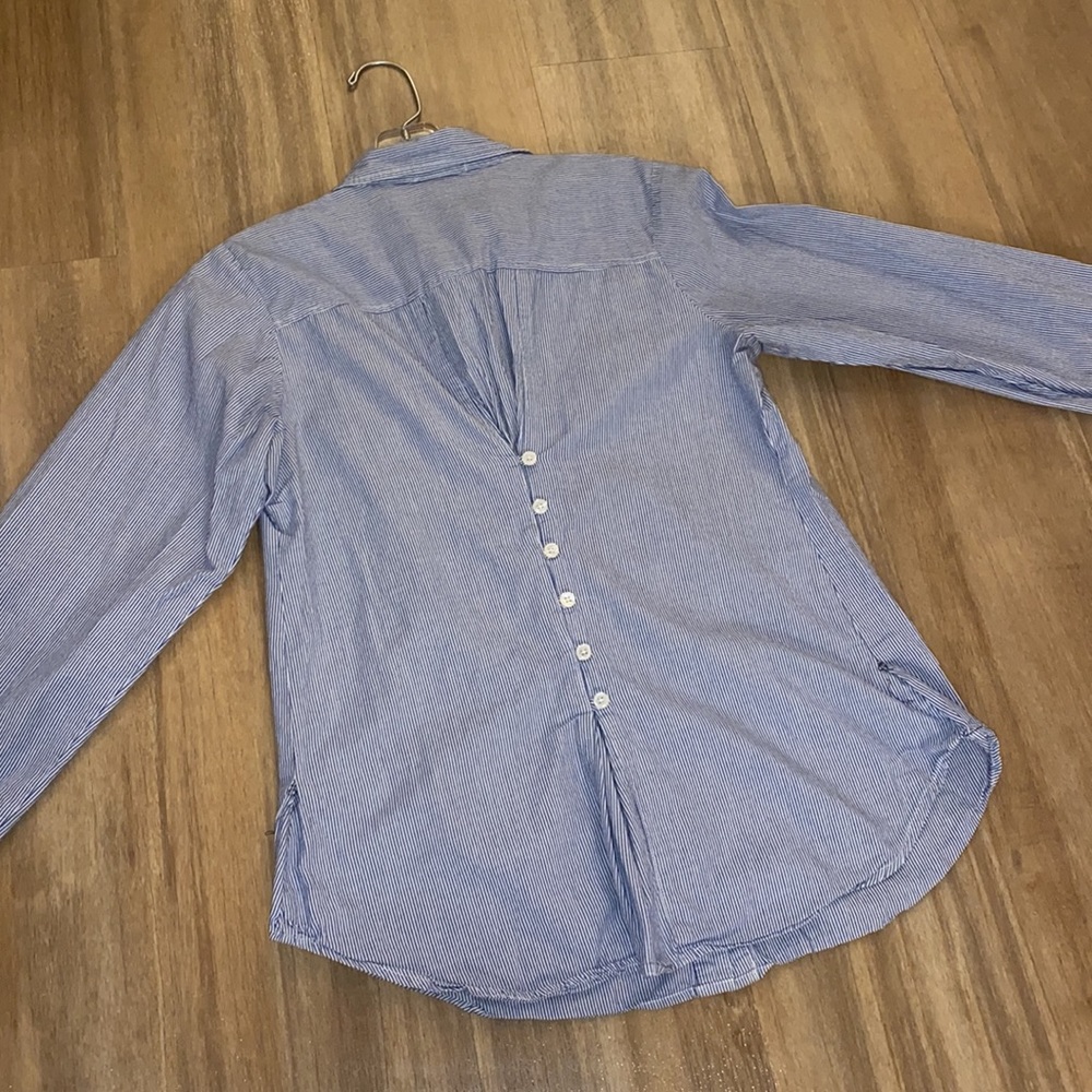 Button down shirt - Picture 2 of 5
